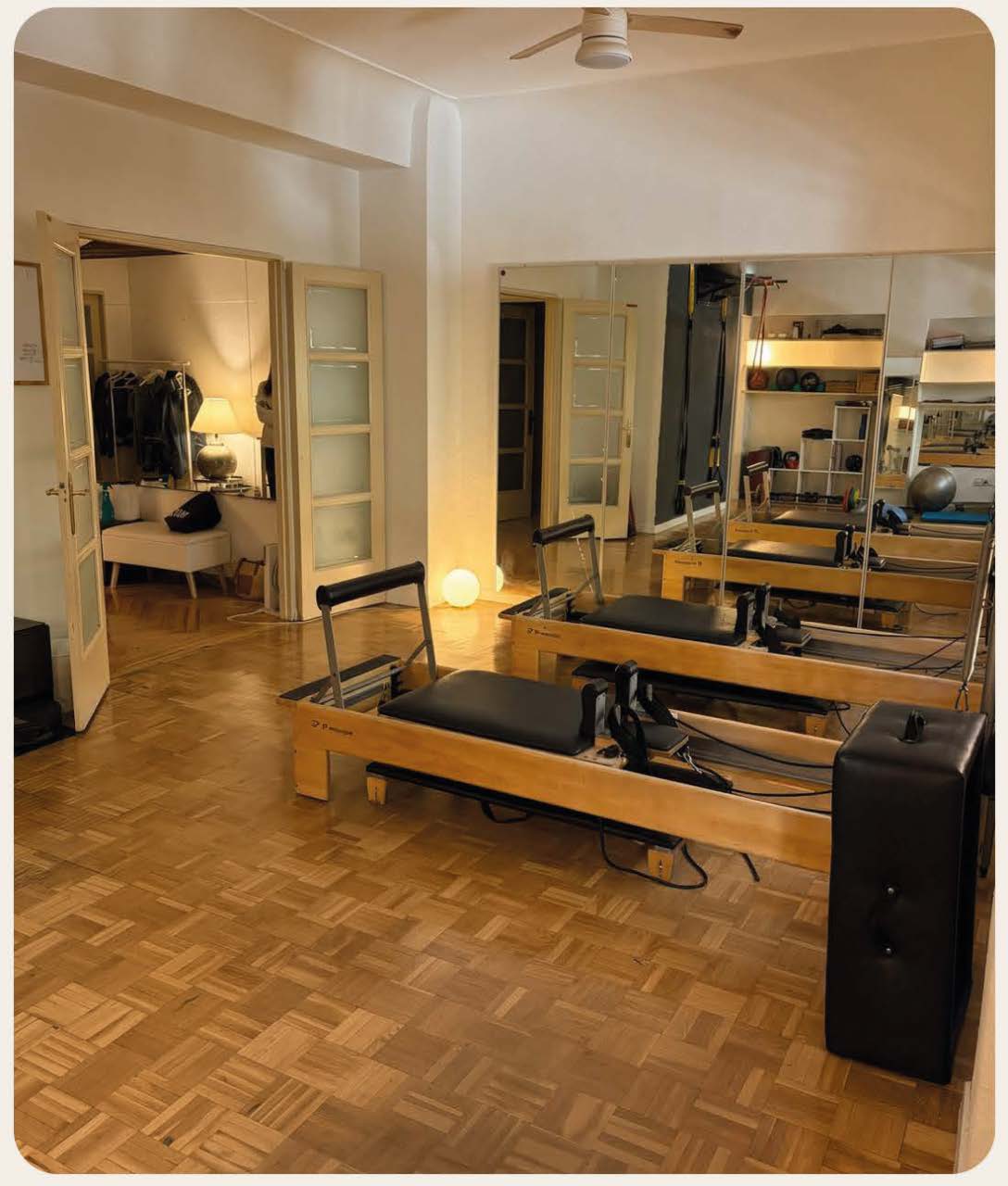 Sala principal de Reformer en Estudio Jul Pilates, Barrio de Salamanca